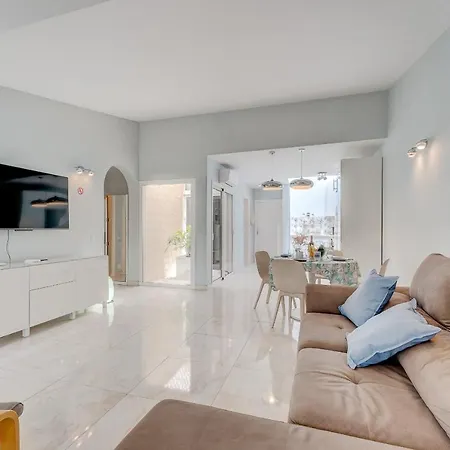 Beautiful In Island Village Daire